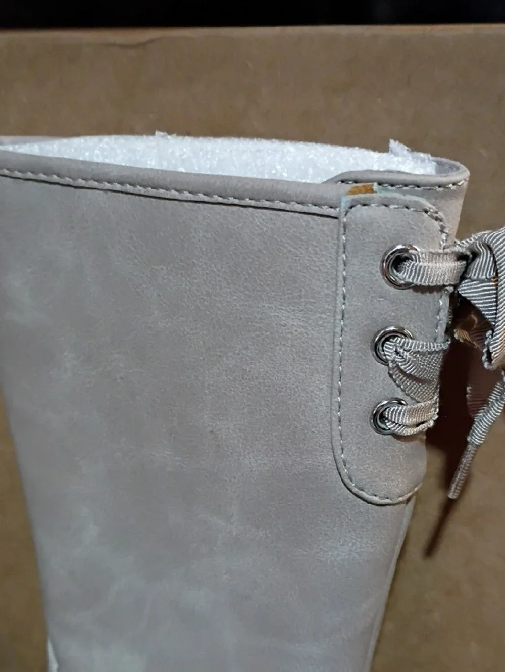 Dolce Vita stylish taupe